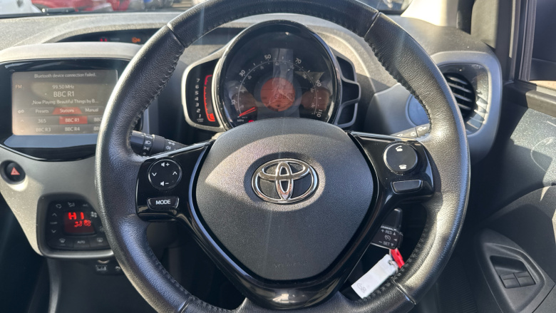 Toyota Aygo 1.0 VVT-i X-Plore 5dr Petrol Hatchback